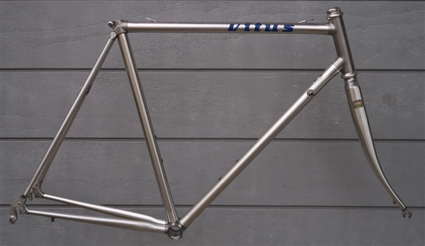 54cm Vitus 979 aluminum road frameset France