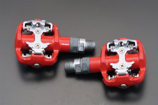 Assorted $20 Shimano SPD compatible clipless mountain pedal 9/16"