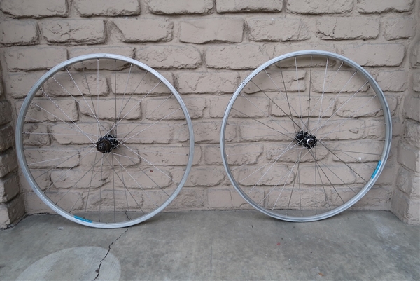26" Ukia EX-17 Rim Shimano Deore LX hub 7 speed wheelset
