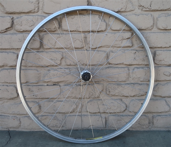 700c Bontrager FairLane Rim Campagnolo hub rear wheel