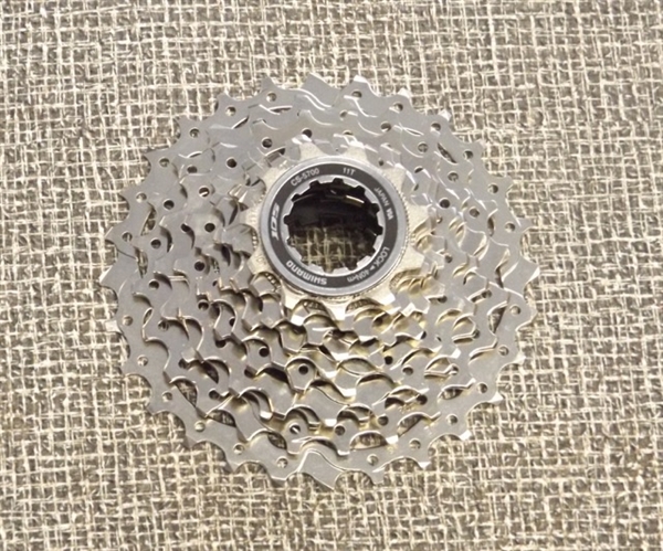 10 speed 11-28T Shimano 105 CS-5700 cassette new