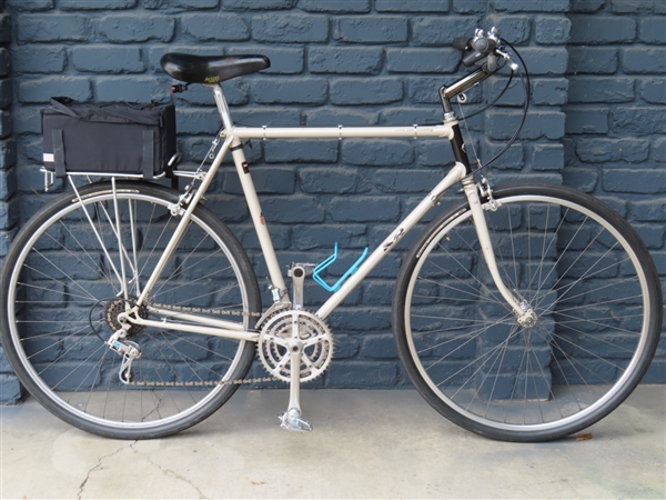 SR Semi-Pro Champion butted chrome-molly triple touring road bike