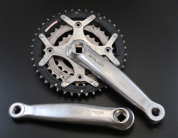 175mm x 104/64 bcd FC-M569 Shimano Deore LX  triple crankset 42/32/22