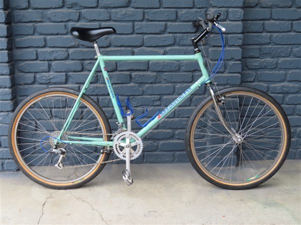 22" large Bianchi Grizzly Lugged Chrome fork  vintage rigid mountain bike