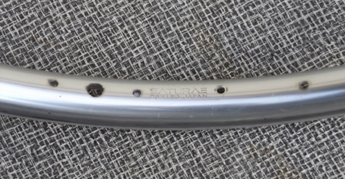 26" x 36h x 29mm Saturae single wall schrader rim Japan