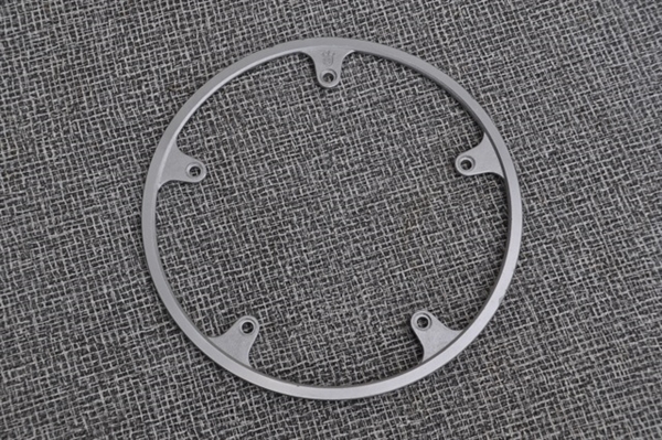 224mm diameter x 5 bolt Sugino aluminum chain guard