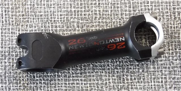 110 x 26.0 x 1-1/8" Deda Newton 26 threadless stem