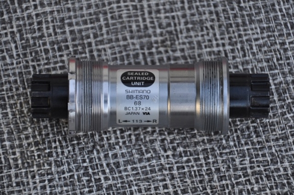 English thread Shimano Deore XT BB-ES700 68 x 113 octal ink bottom bracket