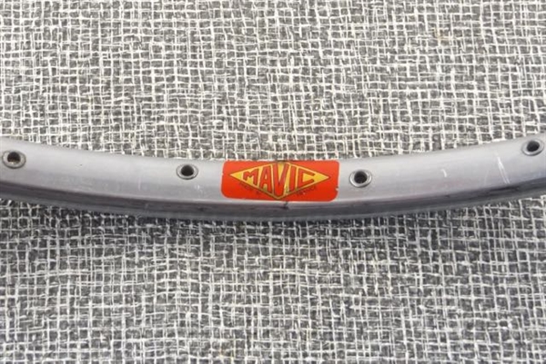 700c x 36h x 21mm Mavic dual wall presta tubular rim France