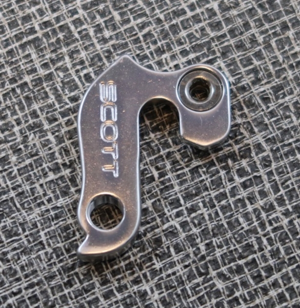 Scott mtb. aluminum rear derailleur hanger w/ mounting mounting bolt