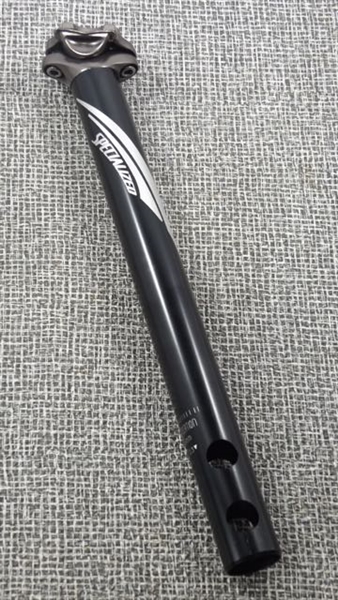 30.9 x 330mm Specialized aluminum seatpost