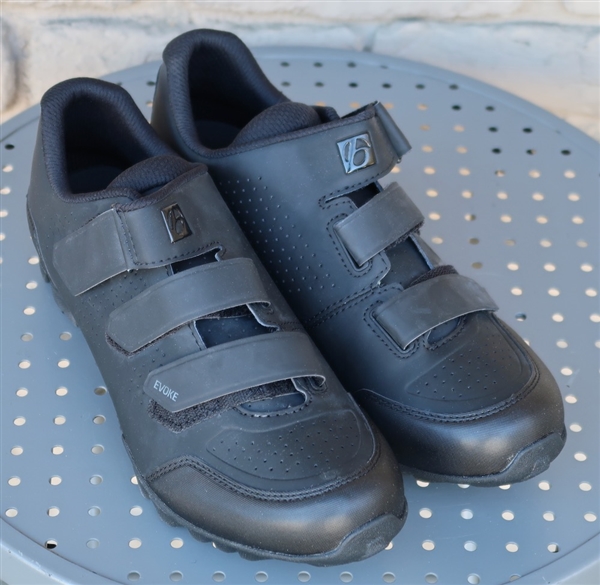 US 13/EU 46 Bontrager Evoke mens mountain shoe NEW