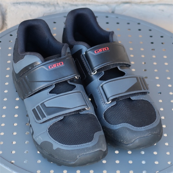 US 9.5/EU 43 Giro Berm mens mountain shoe