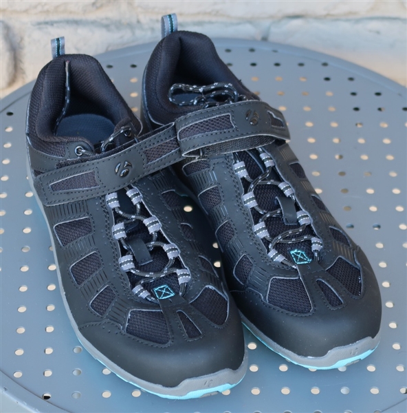 US 11.5/EU 43 Bontrager SSR womens multisport shoe 2 bolt NEW