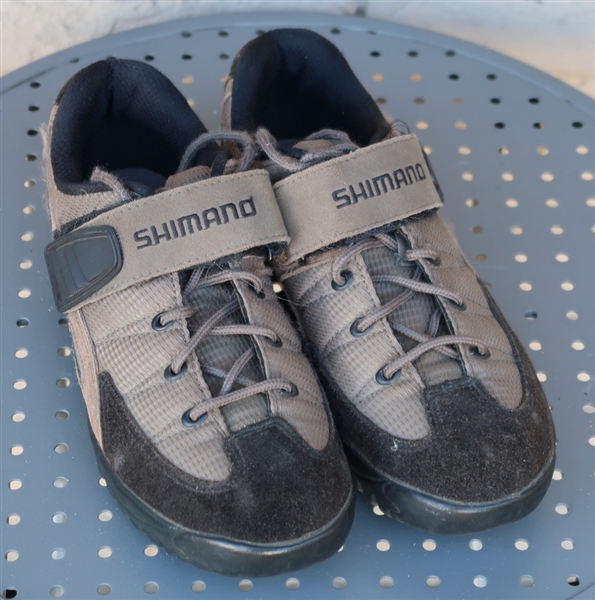 US 7.5/EU 41 Shimano SH-M038W mountain shoe