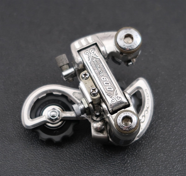Shimano 600 RD-6200 short cage rear derailleur Arabesque vintage