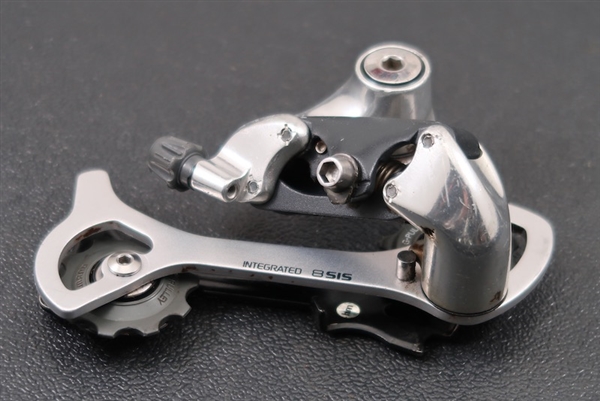 8 Speed Shimano Deore XT RD-M739 long cage rear derailleur