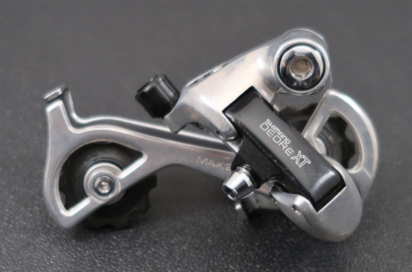 6 Speed Shimano Deore XT RD-M730 long cage rear derailleur