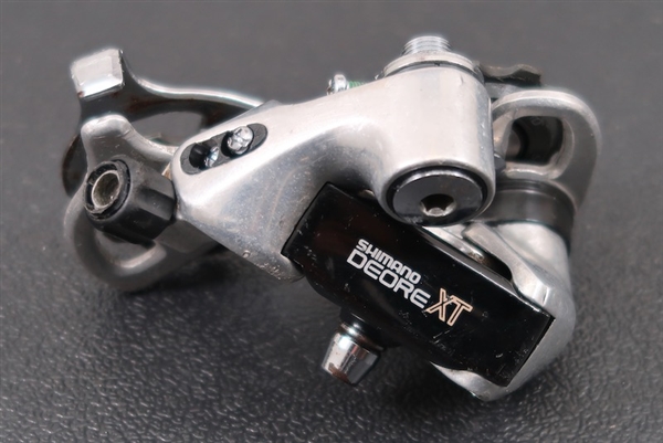 7 Speed Shimano Deore XT RD-M732 medium cage dear derailleur