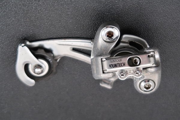 Suntour Mountech RD-5500 long cage rear derailleur vintage