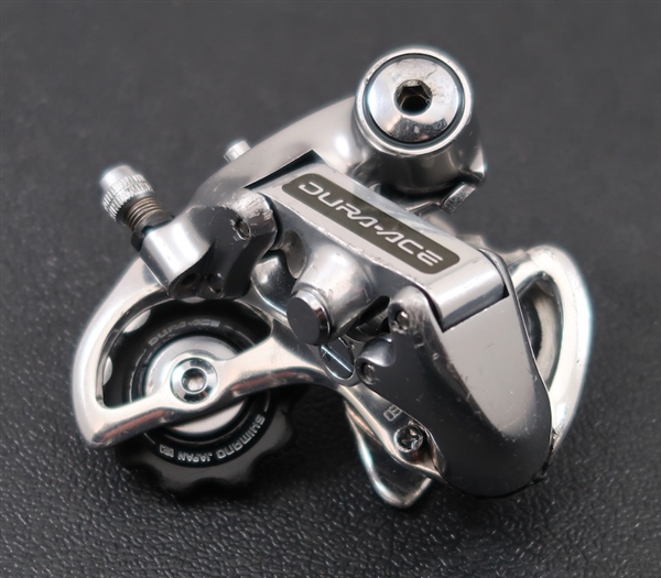 7 Speed Shimano Dura Ace RD-7402 short cage rear derailleur