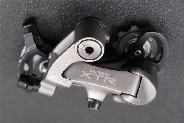 9 Speed ShimanoXTR RD-M950 Medium Cage Rear Derailleur