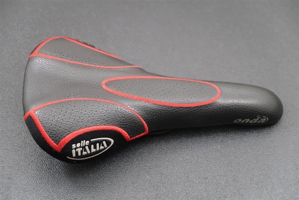 Selle Italia Onda Fec Alloy rail saddle Italy