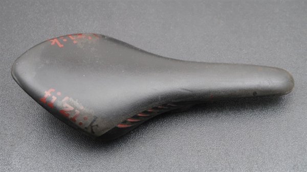 Fizik Arione R1 carbon rail carbon reinforced saddle Italy