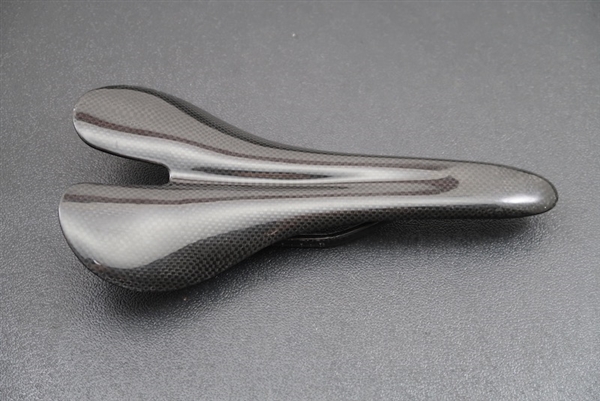 Carbon full carbon rail saddle 143mm