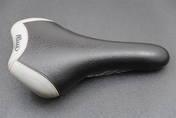Selle Italia carbon composite saddle Italy