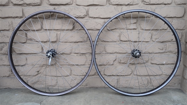 26"x 1.75 Araya RM-20  Rim Suntour Sealed Hub wheelset