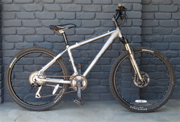 16" TREK 4300 disc brake mountain bike 5'5-5'8