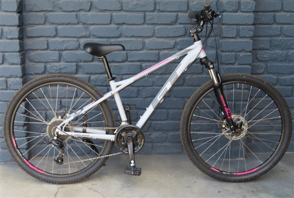 15" GT Laguna pro Aluminum Discs Brake hardtail Mountain bike 5'2"-5'6"